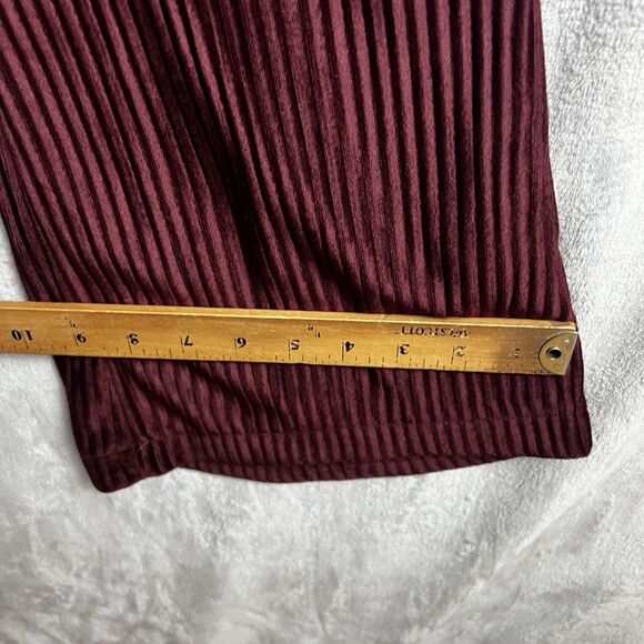 Urban Outfitters Womens Pants Cassidy Burgundy Ribbed Velvet Kick Flare  Size 6 - Picture 8 of 13